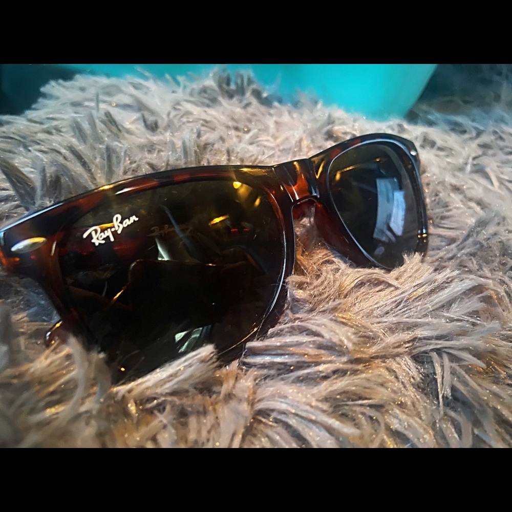 Beautiful Tortoise Ray-bands